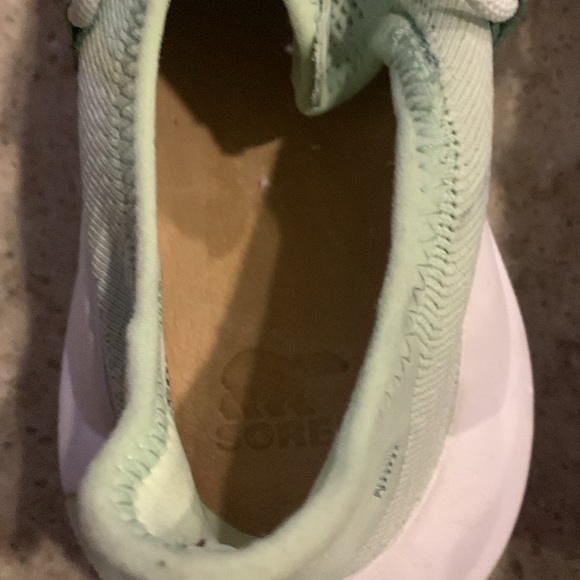 NWOT Sorel Explorer Defy Low Sneaker Size 9 - Picture 14 of 16